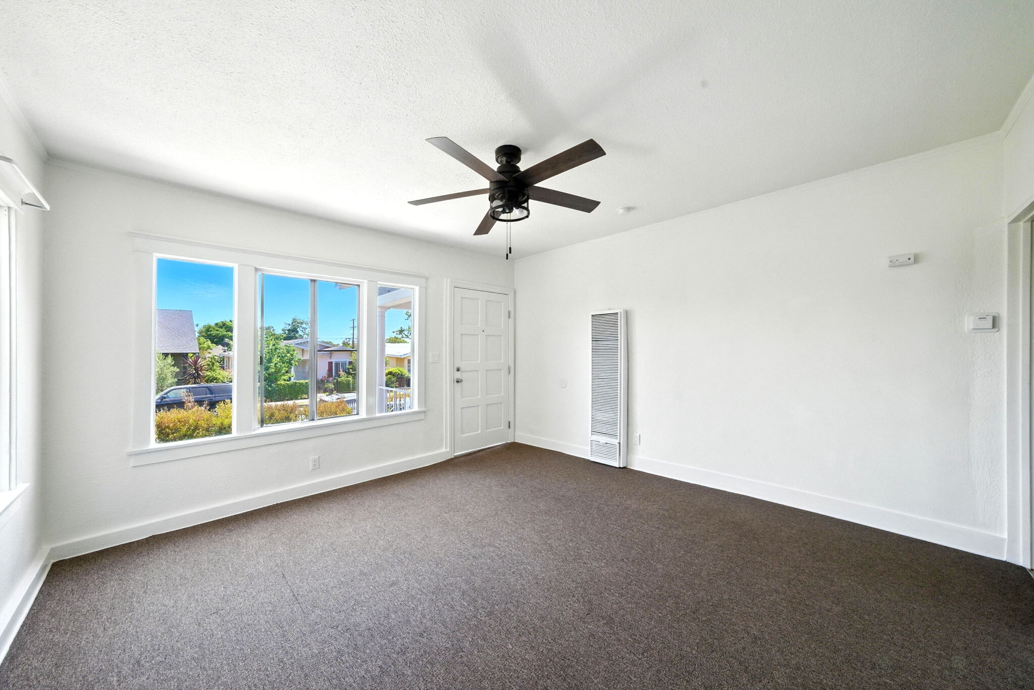 Building Photo - 3305 W 27th St