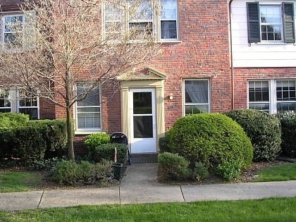 Building Photo - 1401 S Edgewood St