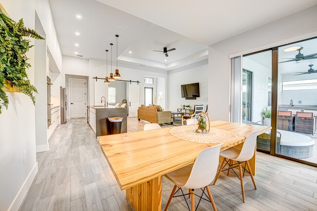 Building Photo - 3432 SW 8th St