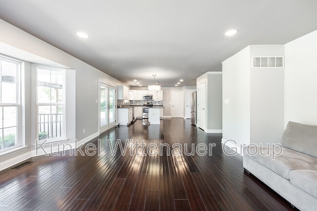 Building Photo - 1313 Winding Creek Ct