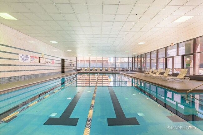 Building Photo - 211 E Ohio St