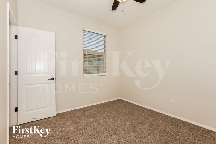 Building Photo - 1732 W Desert Spring Way