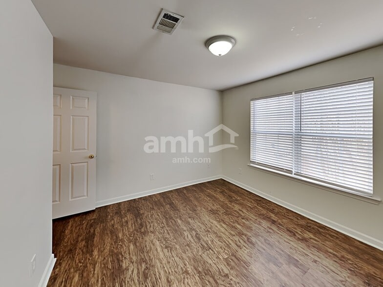 Building Photo - 3604 McPhail Dr NW