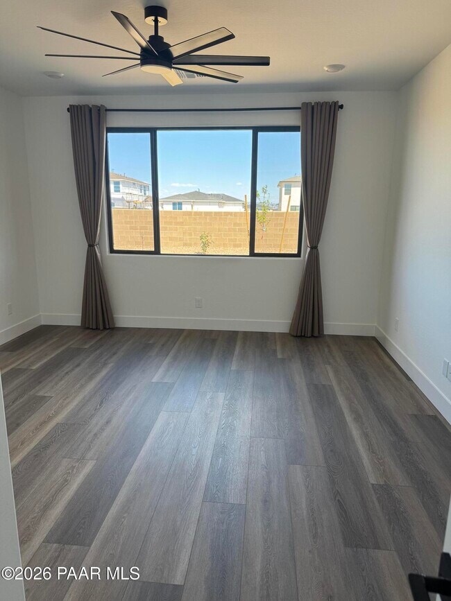 Building Photo - 6155 Summit Trl