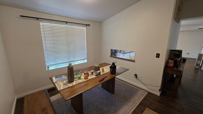 Building Photo - Heart of Puyallup Stunner; a Must See!