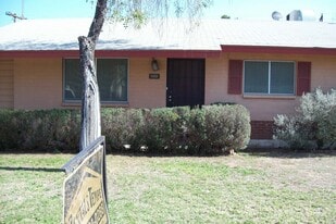 Building Photo - 4111 S College Ave