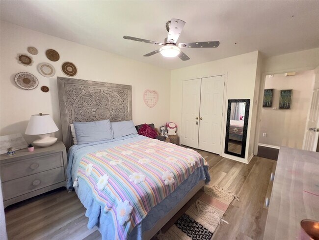 Building Photo - 10503 Desert Springs Cir