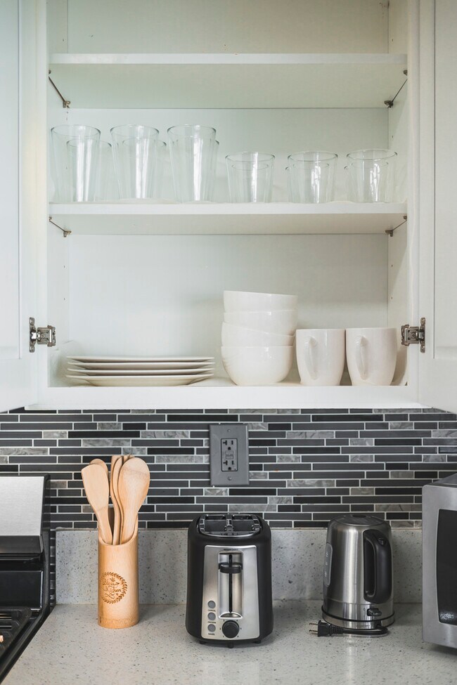 Building Photo - 1519 Walnut Ave