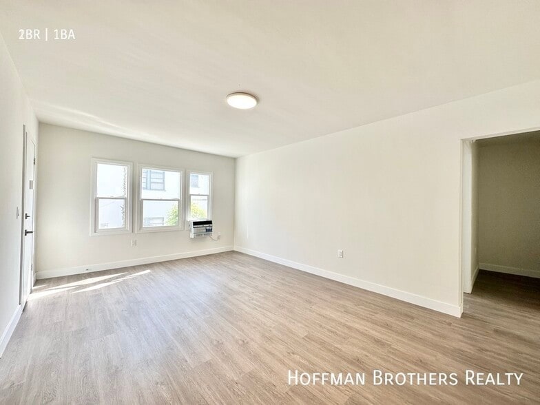 Building Photo - 1247 S Dunsmuir Ave