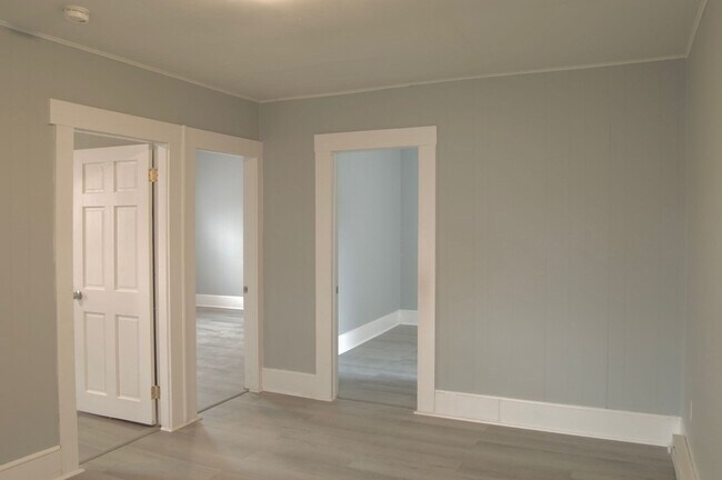 Building Photo - 105 Clarendon St