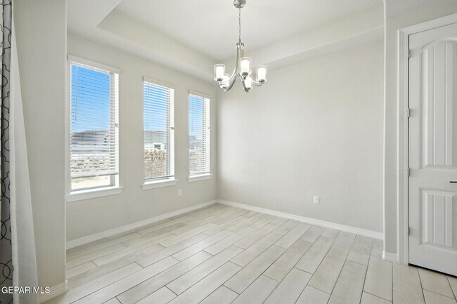 Building Photo - 14937 Tierra Mirage Ave