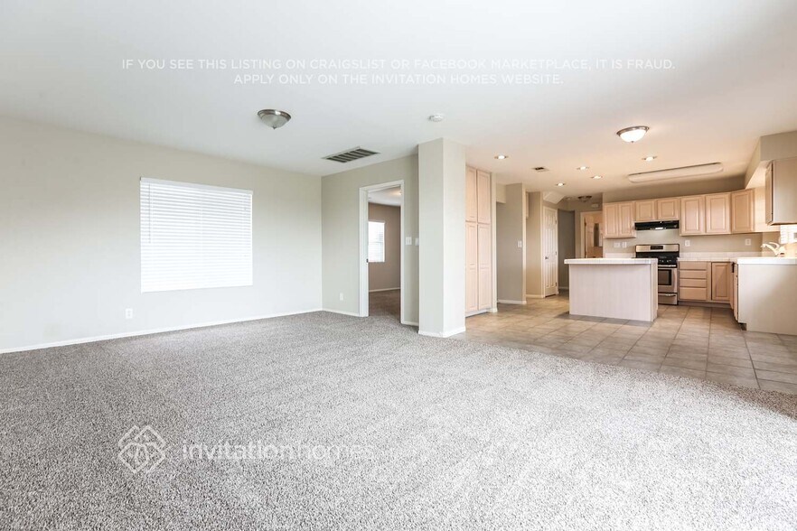 Building Photo - 9404 Wayside Dr