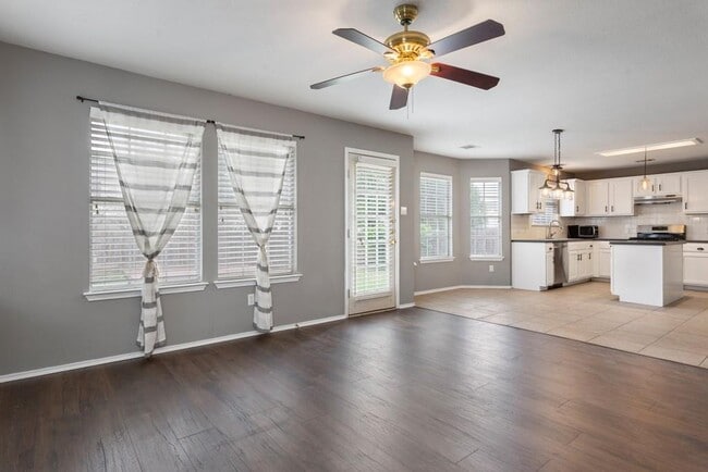 Building Photo - 14404 Ballycastle Trail
