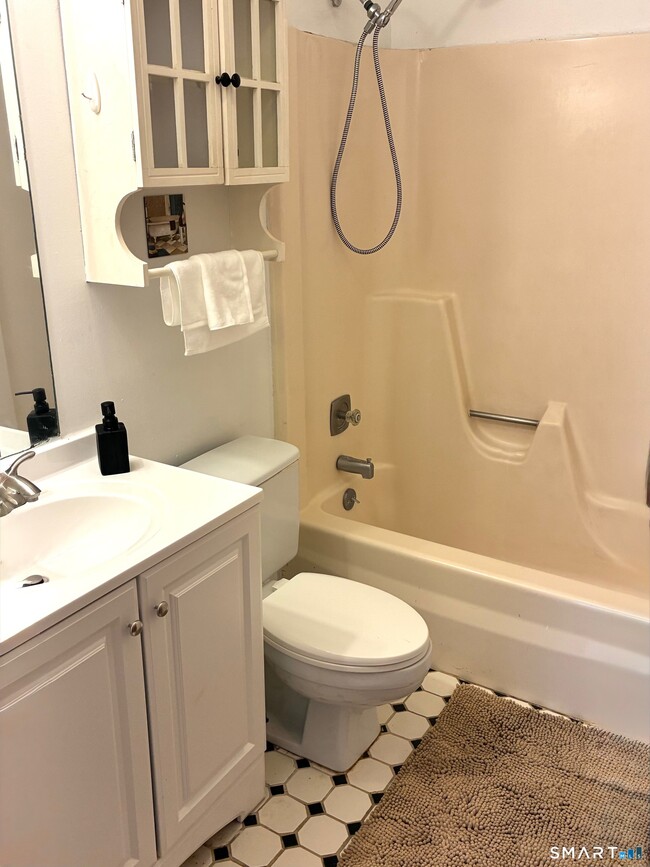 Building Photo - 175 Mill Pond Rd