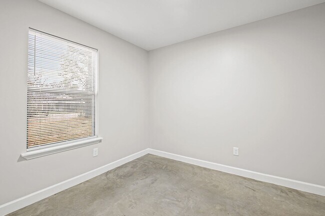 Building Photo - New Rental Opportunity in Memphis!