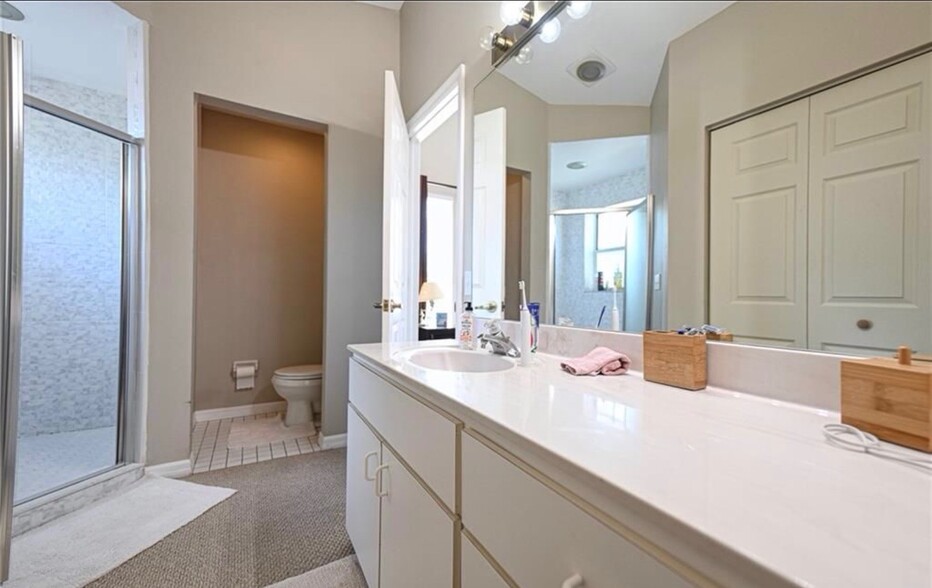 Master Bathroom - 4424 Pine Lake Rd