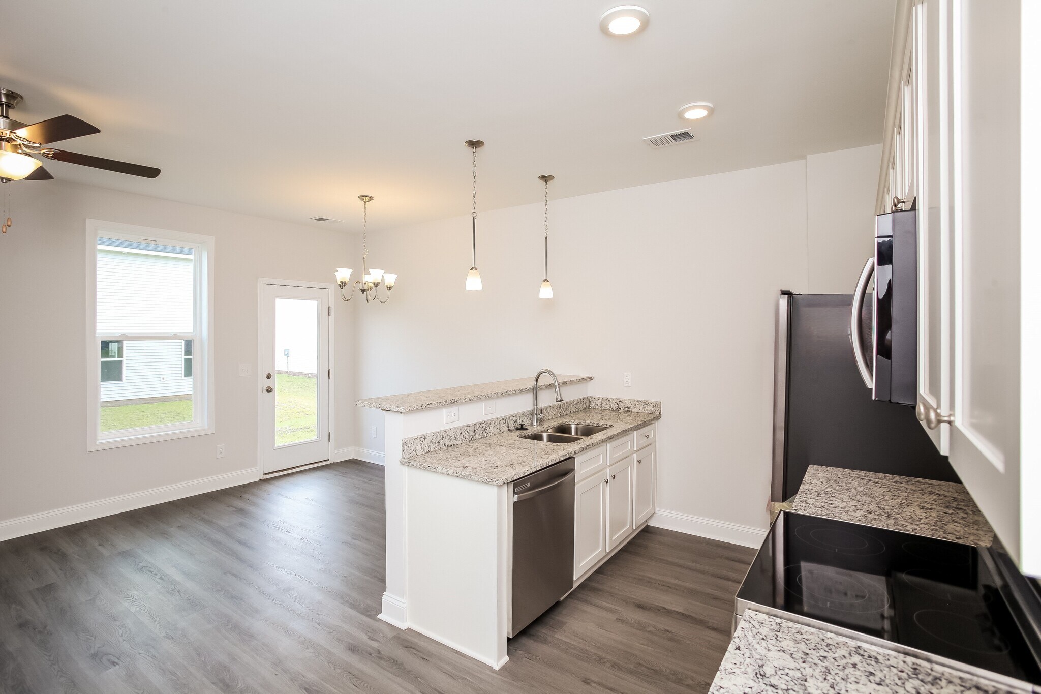 Building Photo - 237 Satin Walnut Wy