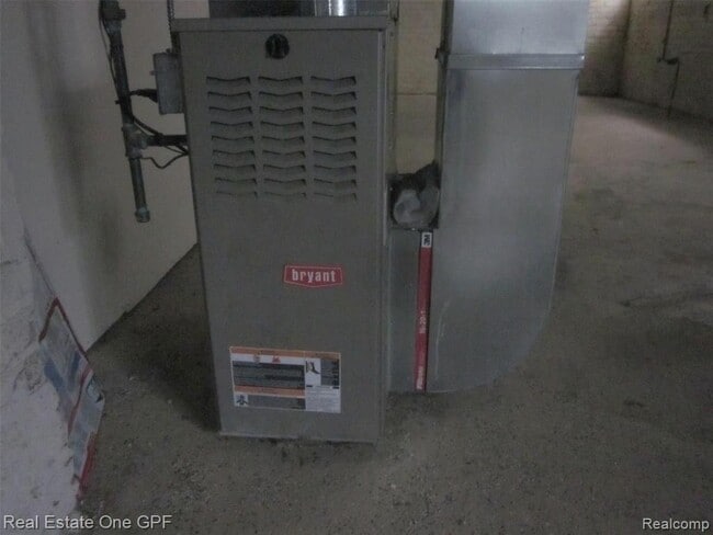 Building Photo - 1016 Beaconsfield Ave