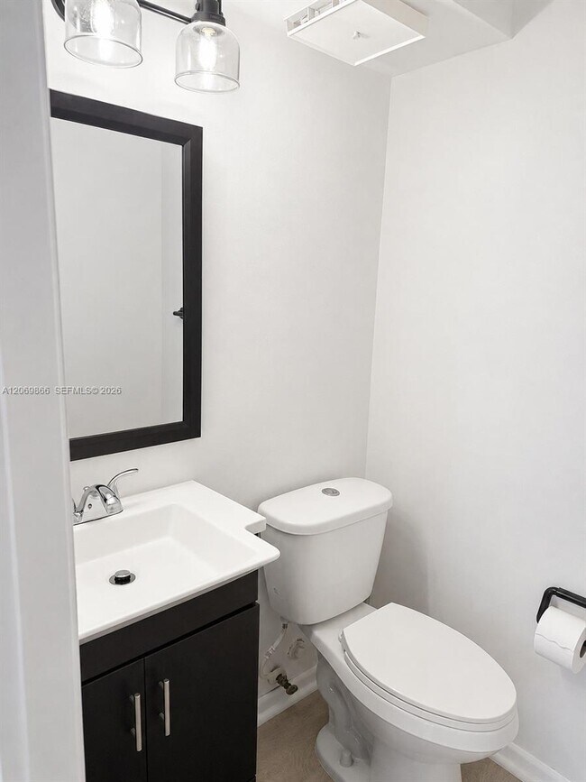 Building Photo - 4500 SW 68th Ct Cir