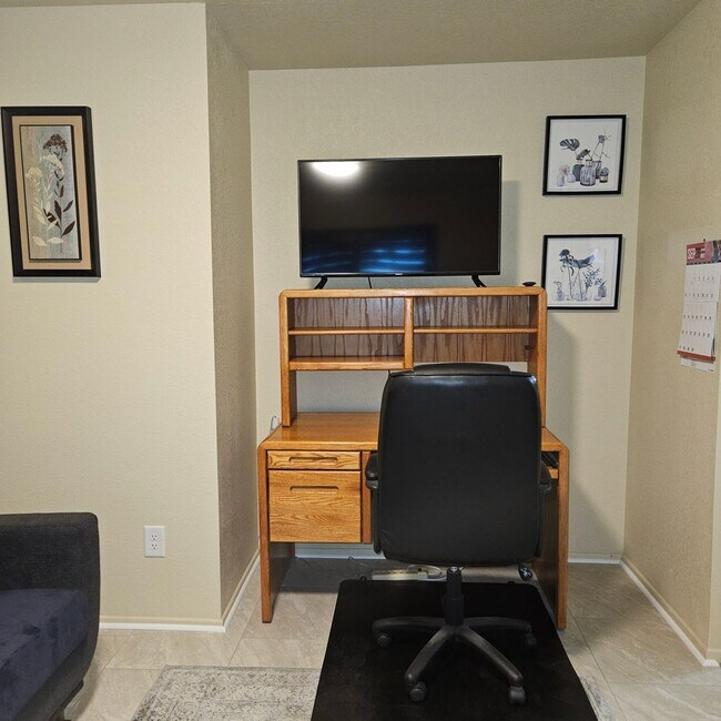 Building Photo - 4174 S Sunflower Dr