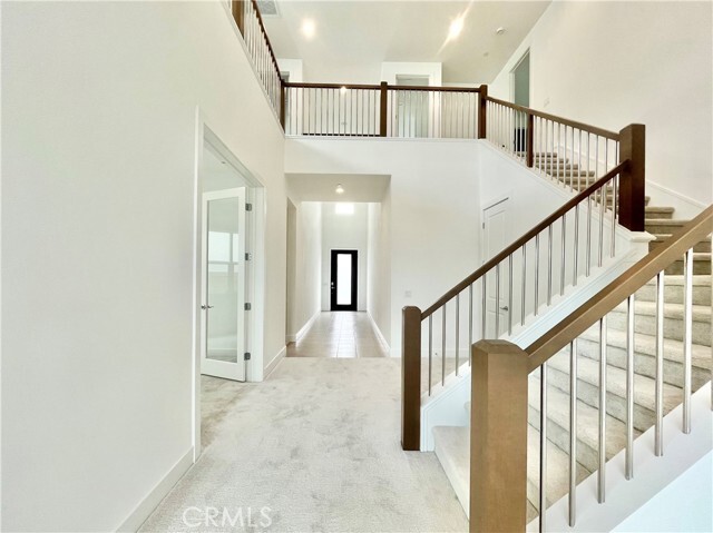 Building Photo - 27511 Elderberry Dr