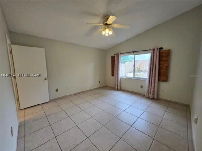 Building Photo - 8847 Parliament Ct