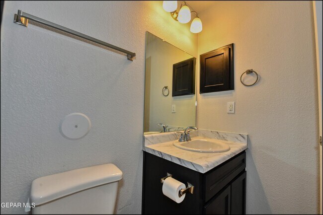 Building Photo - 952 Orangetip Dr