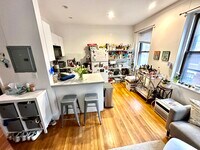 Building Photo - 90A W Cedar St