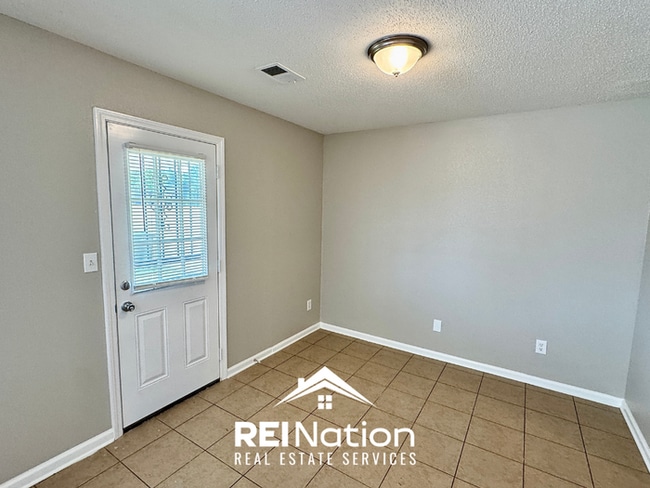 Building Photo - 2-Story 3BR/2.5BA Cordova Rental with 2-Car Garage, Brick Fireplace & Bonus Room Area!