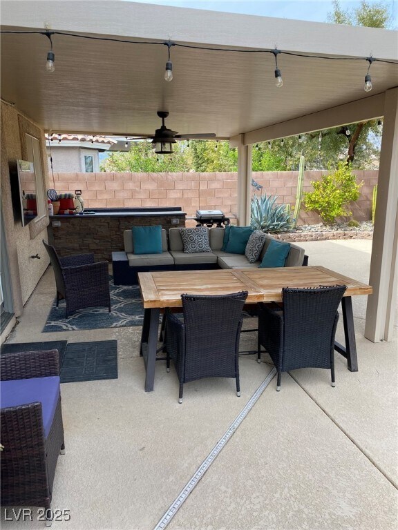 Building Photo - 6528 N Ruddock Dr