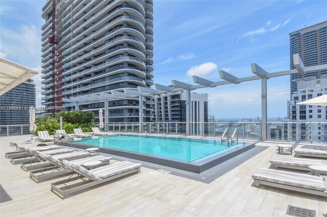 Building Photo - 1100 S Miami Ave