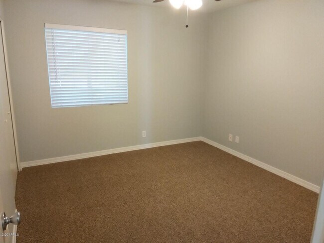 Building Photo - 641 N Lesueur Cir