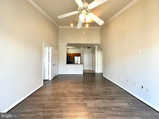 Building Photo - 12925 Centre Park Cir