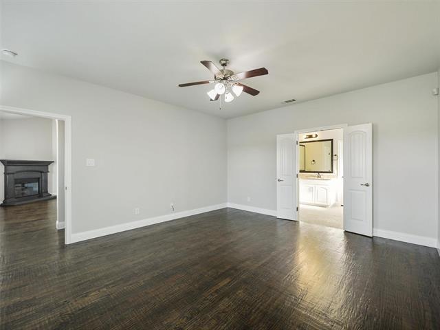 Building Photo - 3508 Hornbeam St