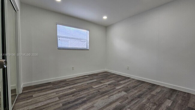 Building Photo - 1941 NW 32nd St