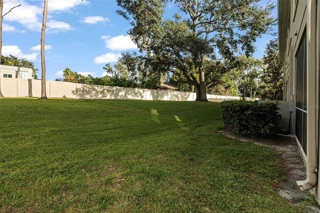 Building Photo - 4121 Key Thatch Dr