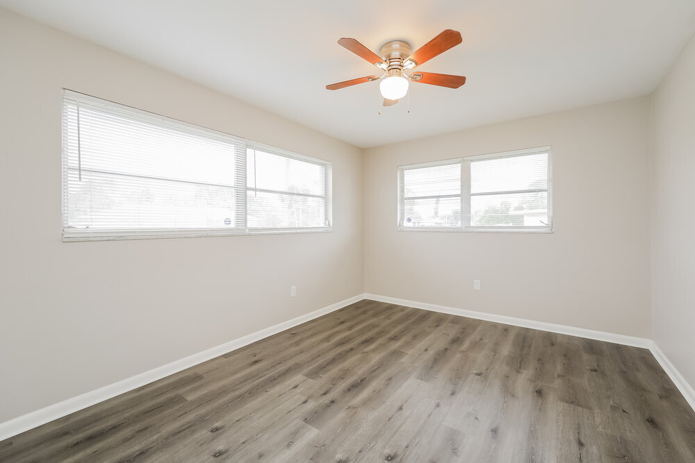 Building Photo - 502 Leeland Heights Blvd E