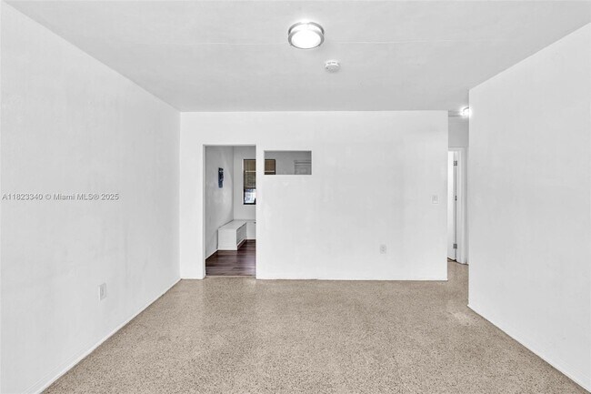 Primary Photo - 5802 NE 3rd Ave