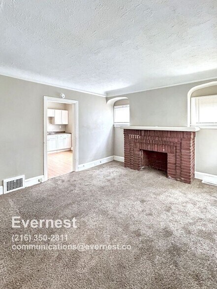Building Photo - 11917 Forest Ave
