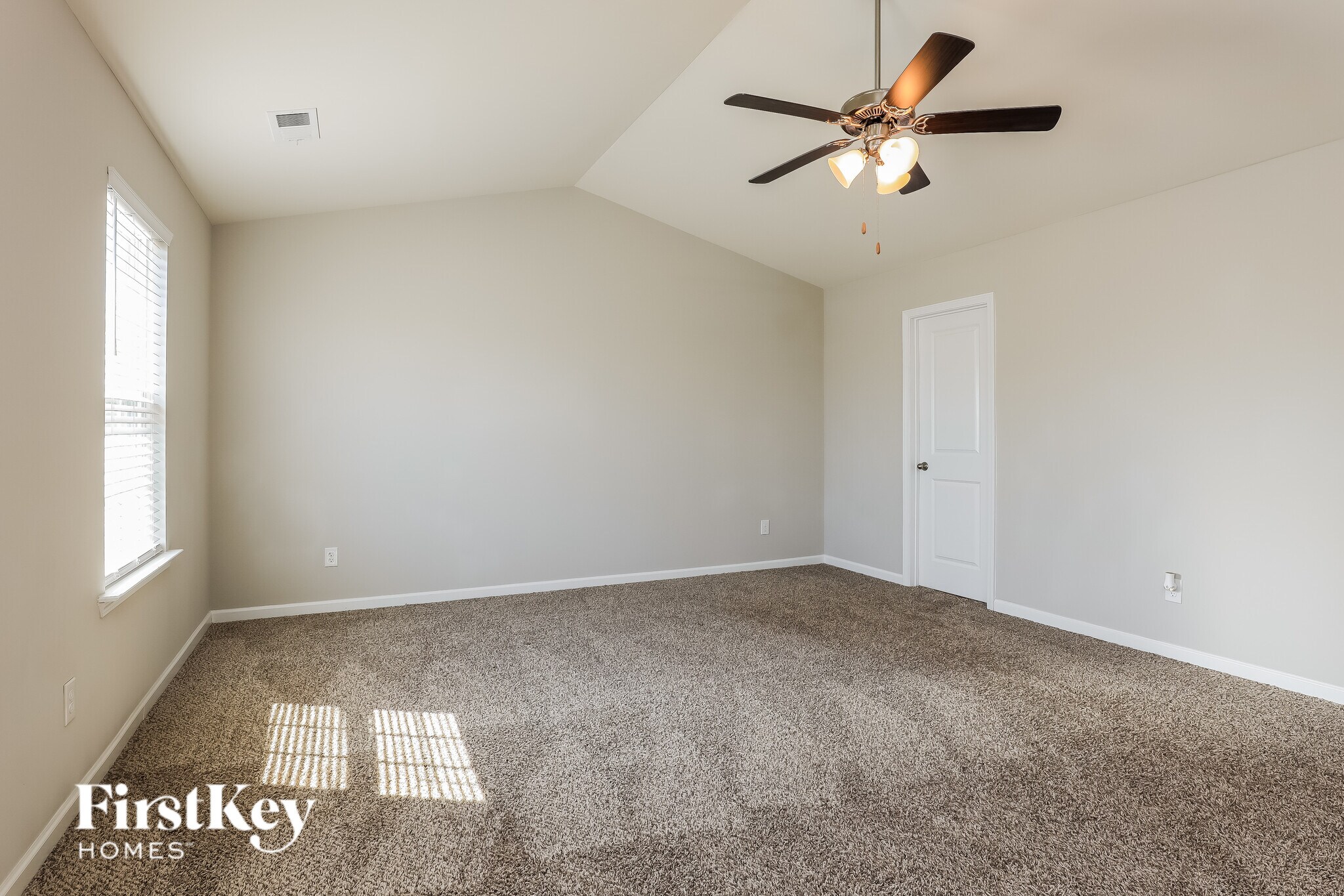 Building Photo - 109 Longleaf Dr