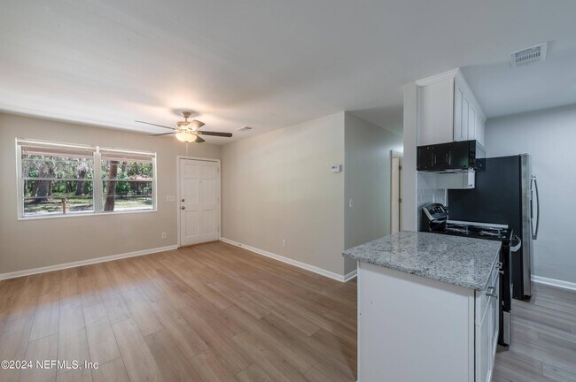 Building Photo - 1159 Green Cay Ave