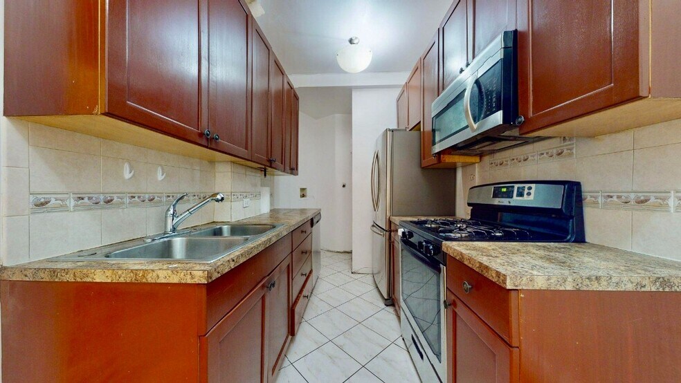 Building Photo - West 96th Street