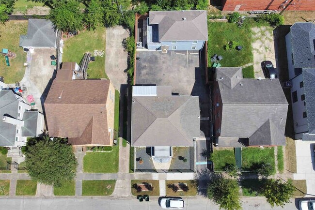 Building Photo - 2615 Arbor St