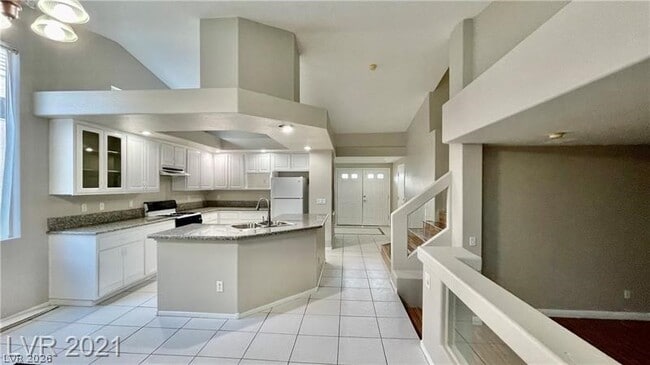 Building Photo - 9756 Silver Pebble St
