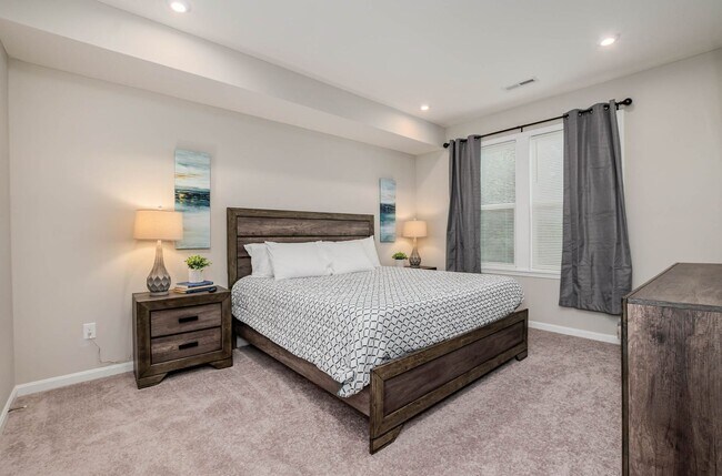 Building Photo - Fully Furnished Luxury Corporate Rental - Brand New Construciton