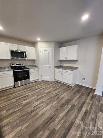 Building Photo - 2415 Cranberry Wy