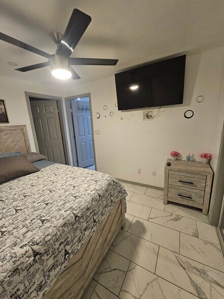 Building Photo - 124 E 135th St