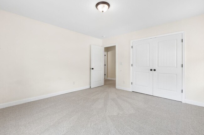 Building Photo - 317 Cottonwood Ave