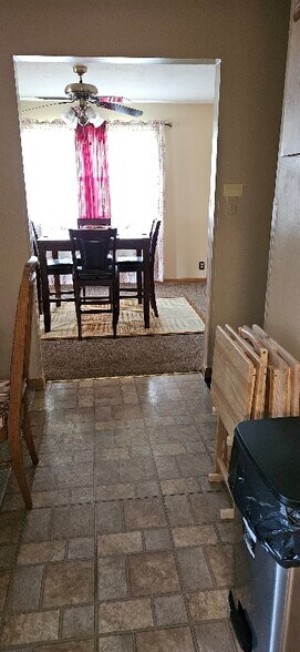 Building Photo - 1645 Tanglewood Dr