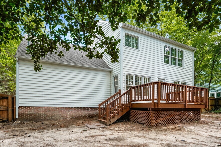 Building Photo - 4936 Bivens Dr